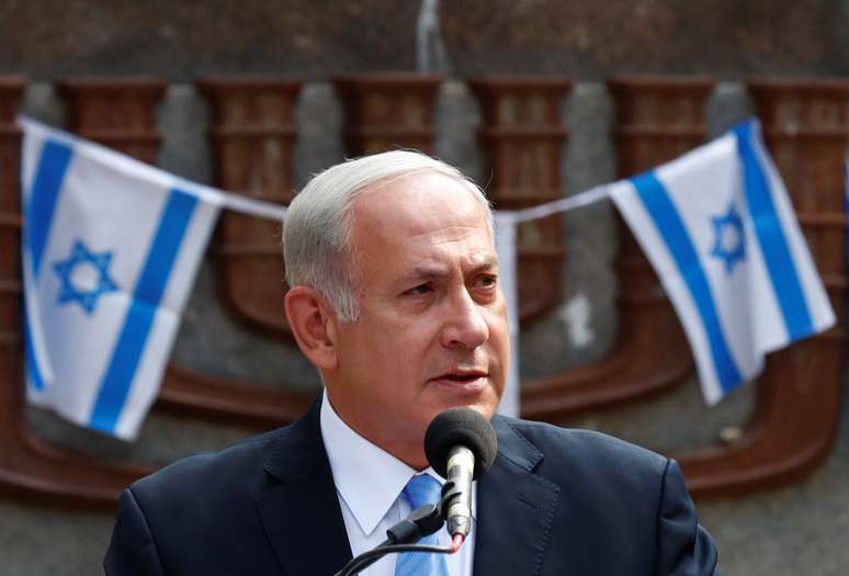 Netanyahu durante cerim&ocirc;nia em Vilnius
 24/8/2018   REUTERS/Ints Kalnins