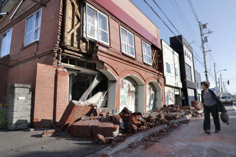 Local danificado por terremoto na cidade de Abira, na ilha japonesa de Hokkaido
 5/9/2018   Divulga&ccedil;&atilde;o/Kyodo