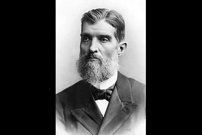 Prudente de Moraes governou o pa&iacute;s durante um per&iacute;odo turbulento que incluiu a Guerra de Canudos