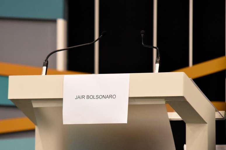 Local destinado ao Candidato Jair Bolsonaro no debate com candidatos à Presidência do Brasil
