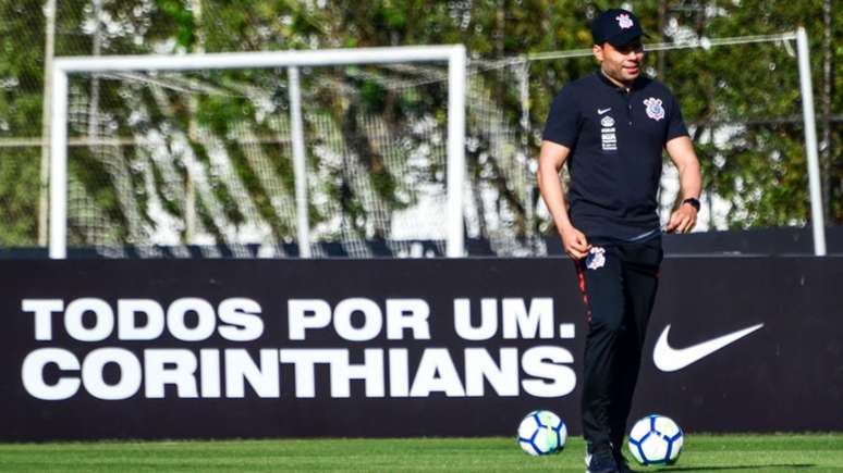 Jair Ventura estreia neste domingo pelo Corinthians e tenta fazer o time voltar a brilhar (Foto: Gero Rodrigues)