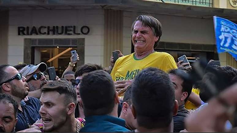 Após esfaquear Bolsonaro, Adelio Oliveira teve sua página no Facebook vasculhada e derrubada em poucas horas