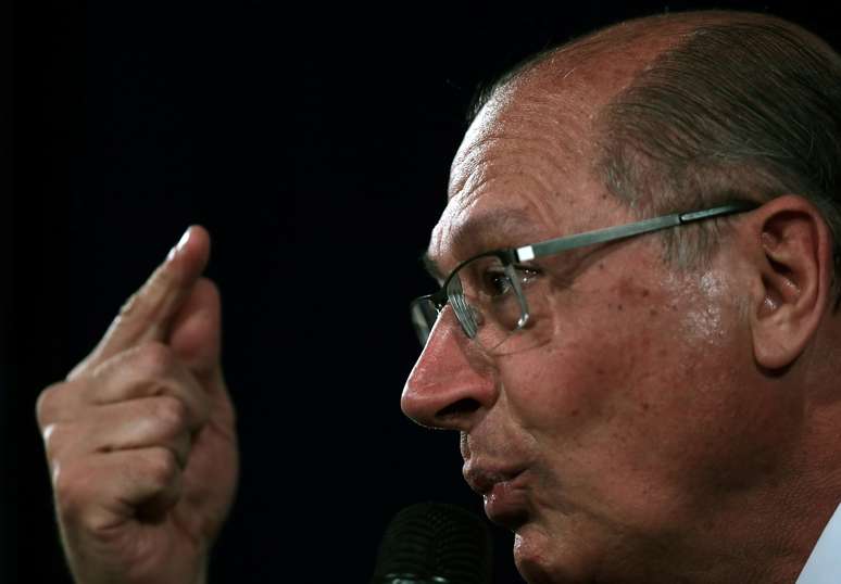 Candidato à Presidência do PSDB, Geraldo Alckmin, durante sabatina em São Paulo
06/09/2018 REUTERS/Paulo Whitaker