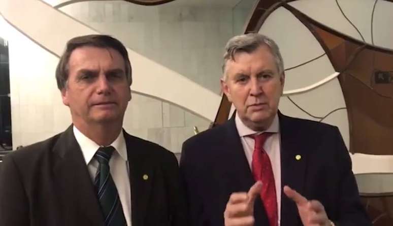 Candidato ao Senado pelo PP gaúcho, Luiz Carlos Heinze já havia declarado apoio a Jair Bolsonaro em vídeo.