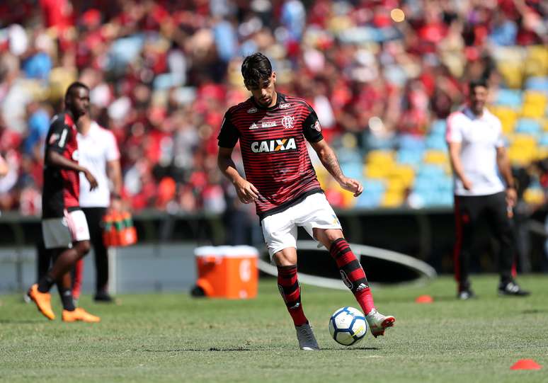 Lucas Paquetá em campo pelo Flamengo