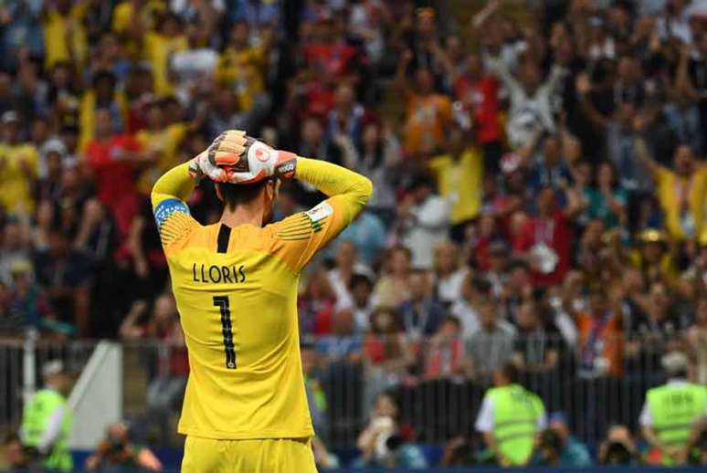 Lloris foi encontrado vomitado dentro do carro pela polícia de Londres e teste declarou que taxa de álcool em seu sangue era o dobro do permitido (Foto: Franck Fife/AFP)