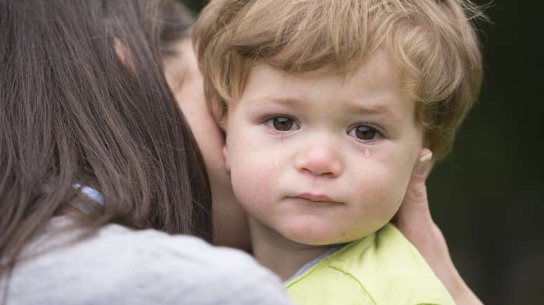 Aprender a reconhecer os sentimentos e a lidar com a frustração é um processo que começa nessa idade