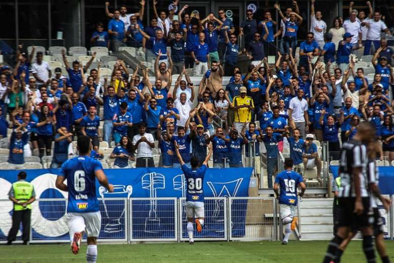 Torcida da Raposa será a maioria no duelo contra o maior rival- (Foto: Rodney Costa/Eleven)