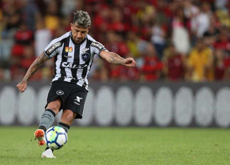 Valencia soma quatro gols marcados nesta temporada. Ele jogou quarenta vezes (Foto: Vítor Silva/SSPress/Botafogo)