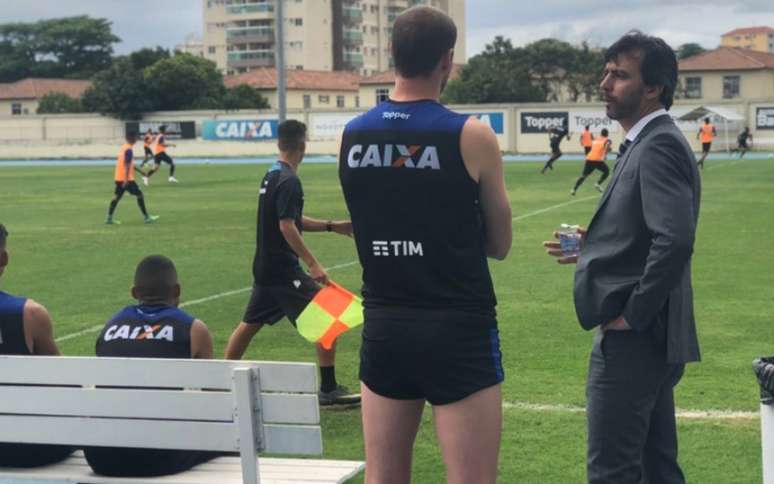 O vice de futebol, Gustavo Noronha, esteve no treino pelo menos duas vezes, esta semana (Divulgação)