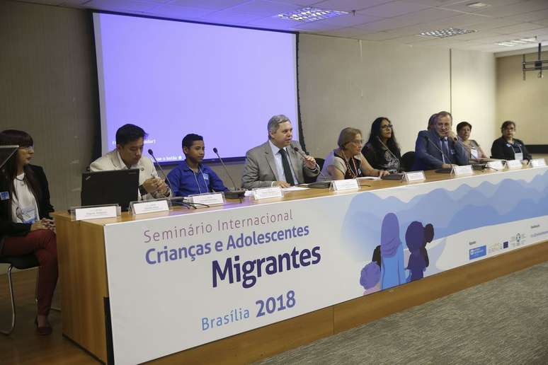 Seminário Crianças e Adolescentes Migrantes