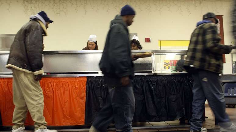 Milh&otilde;es de empregos foram perdidos nos EUA, aumentando a desigualdade no pa&iacute;s