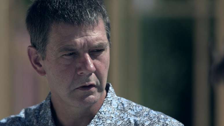 Morgan Nilson discorda. Para ele, pol&iacute;tica de portas abertas &agrave; imigra&ccedil;&atilde;o n&atilde;o foi boa para os trabalhadores suecos