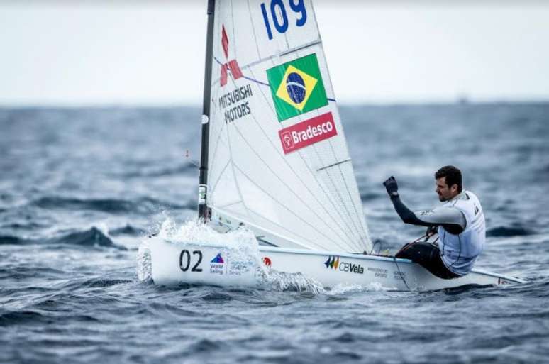 Más condições climáticas atrapalharam o velejador brasileiro a brigar por pódio em Enoshima, no Japão (Foto: Pedro Martinez/ Sailing Energy)