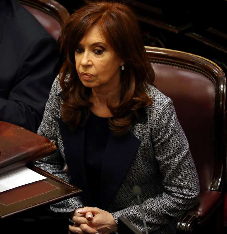 Cristina Kirchner em sessão do Senado em Buenos Aires
 22/8/2018      REUTERS/Marcos Brindicci 
