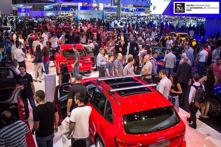 Imagem do Salão do Automóvel 2016