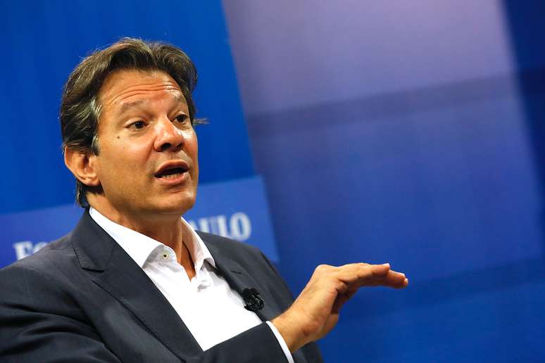 Fernando Haddad em sabatina realizada pelo portal UOL, em parceria com o jornal Folha de S.Paulo e o SBT, na capital paulista