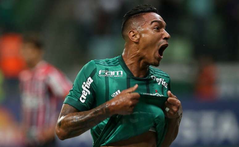 Antônio Carlos foi o único jogador do Palmeiras a falar com a imprensa em Santiago (Foto: Cesar Greco/Palmeiras)