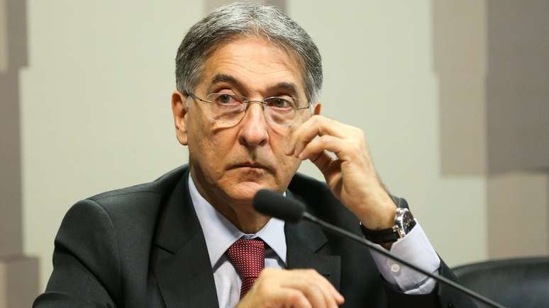 O governador de Minas, Fernando Pimentel, afirmou que se Haddad for eleito ele vai perdoar Lula
