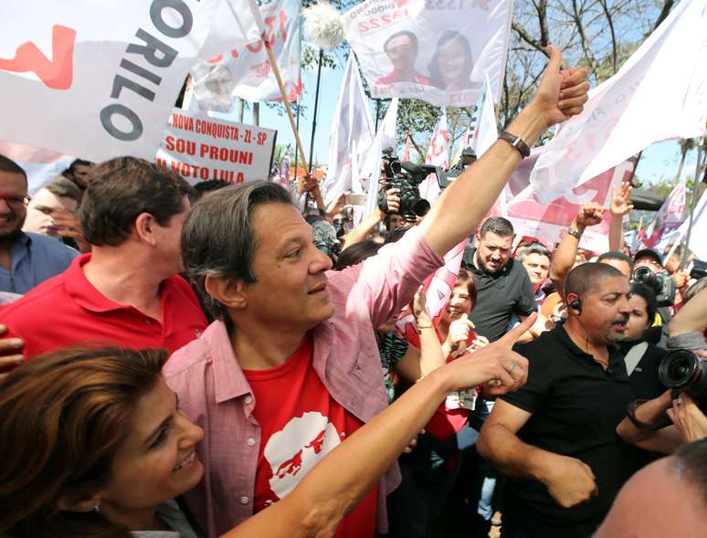 Candidato do PT à Presidência, Fernando Haddad, faz campanha em São Paulo
19/09/2018
REUTERS/Paulo Whitaker