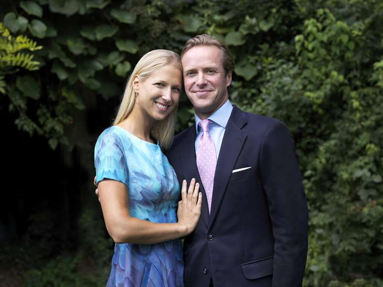 Lady Gabriella Windsor e Thomas Kingston após o anúncio do noivado