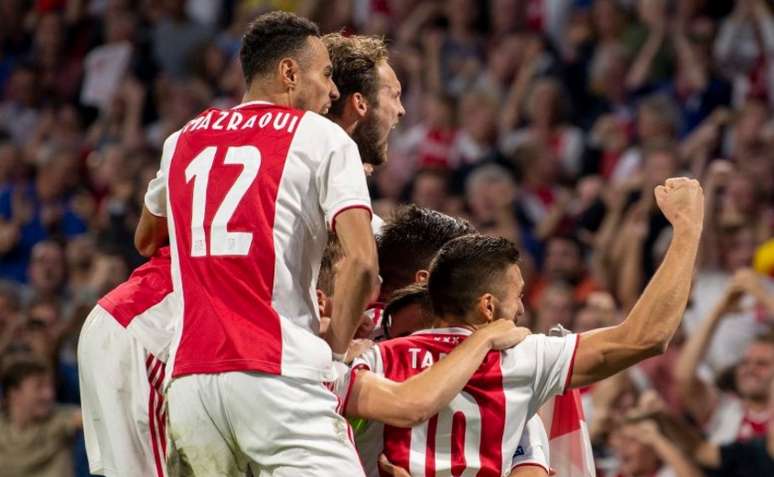 Ajax comemora a primeira vitória nesta edição da Liga dos Campeões (Foto: Reprodução)