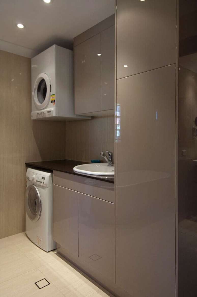 39. Tons neutros para decoração de lavanderia planejada – Foto: Kitchen Living Room Ideas