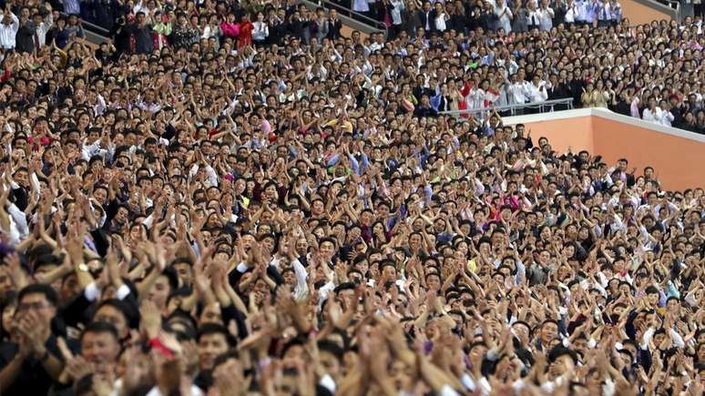 Cerca de 150 mil espectadores participaram do evento, que envolve dezenas de milhares de dançarinos e acrobatas