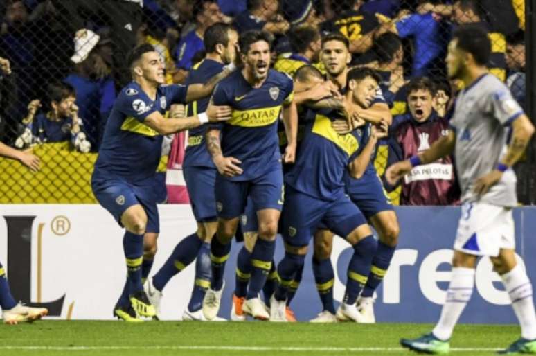 Com arbitragem polêmica, Boca vence o Cruzeiro na Argentina: confira as imagens da partida
