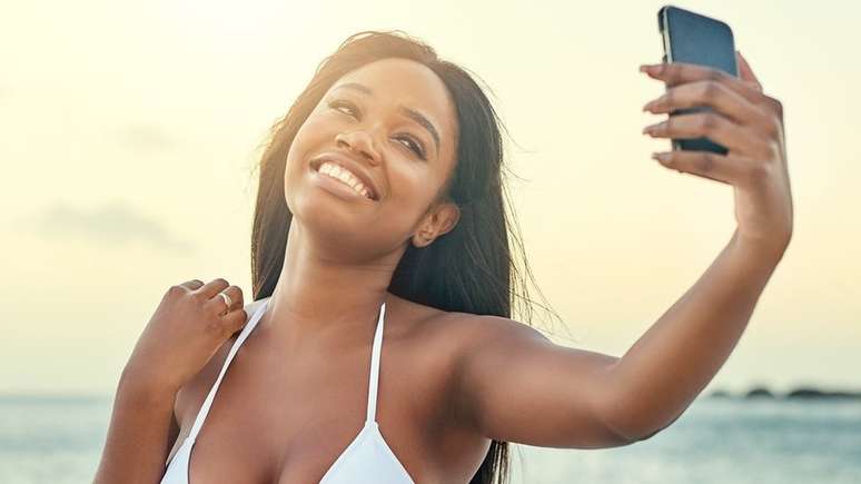 De acordo um estudo feito por uma equipe de psicólogos, uma selfie sexy é definida como aquela em que a pessoa tenta chamar atenção a traços atraentes