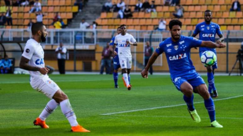 Último confronto pelo Brasileirão: Santos 0 x 1 Cruzeiro - 27/05/2018 - Pacaembu