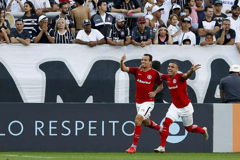 Damião celebra gol do Internacional
