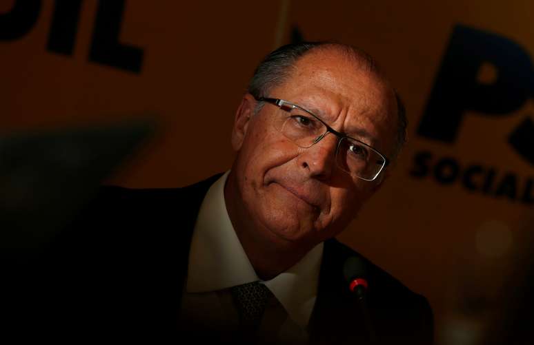 Candidato do PSDB à Presidência, Geraldo Alckmin, durante entrevista à imprensa estrangeira em Brasília
17/09/2018 
REUTERS/Adriano Machado