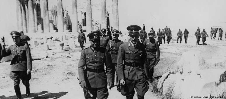 Nazistas na Acrópole: Wehrmacht ocupou Grécia em 1941