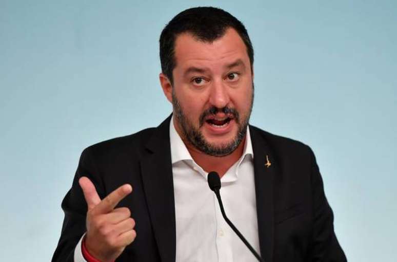 Ministro Matteo Salvini apresenta decreto de segurança e migração