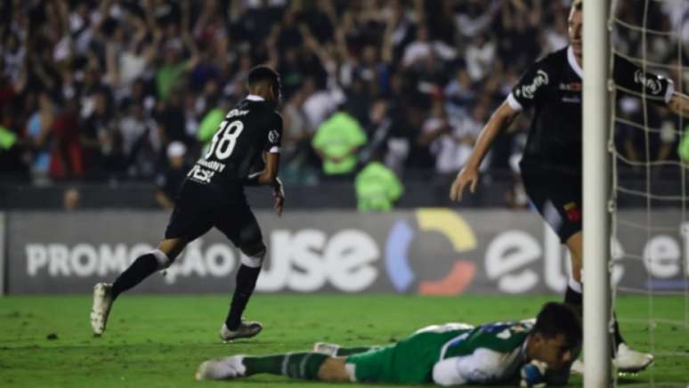 Atacante marcou seu primeiro gol como profissional (Foto: Andre Melo Andrade/Eleven)