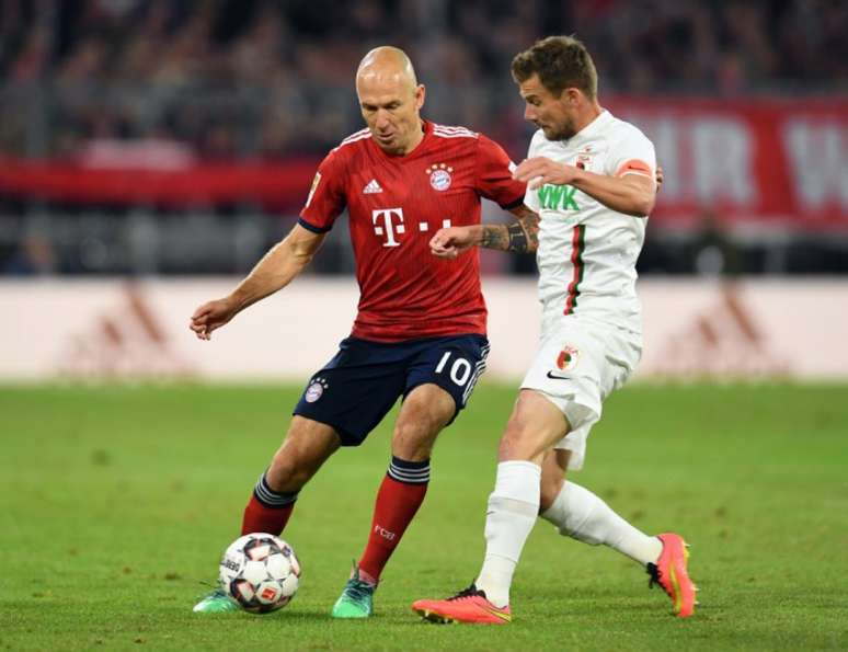 Neuer falha, e Augsburg arranca empate do Bayern de Munique (Foto: AFP)
