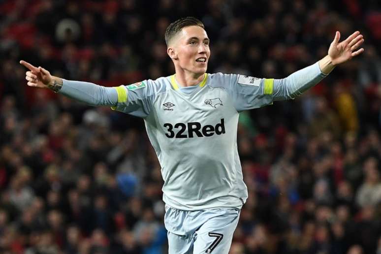 Harry Wilson marcou belo gol de falta que empatou a partida (Foto: PAUL ELLIS / AFP)