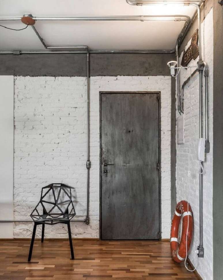 19. Cadeira moderna preta – Foto: PM Arquitetura