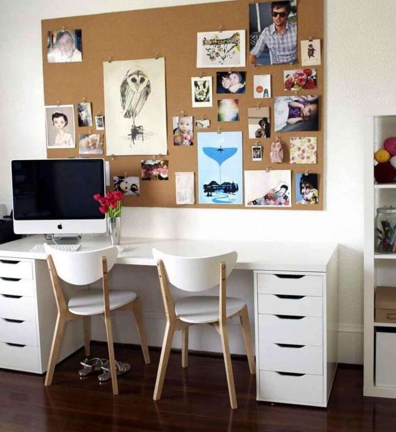 30. Cadeiras modernas para home office com decoração simples – Foto: Pinterest