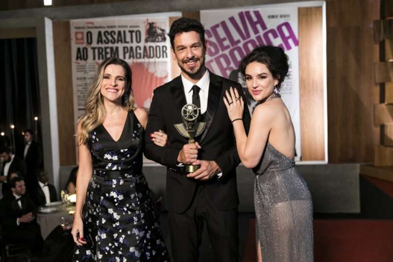 Ingrid Guimarães, João Castro e Kéfera (Foto: João Miguel Junior/Rede Globo/Divulgação)