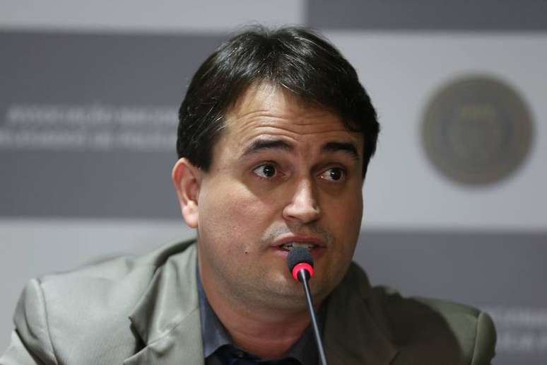 Delegado Rodrigo Teixeira diz que apuração da PF é isenta