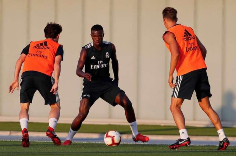 Vinícius Júnior no treinamento com o Real Madrid (Foto: Reprodução)