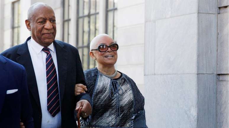 Cosby e a mulher, Camille: Ator admitiu que adquiria sedativos para dar a mulheres jovens com quem queria ter relações sexuais