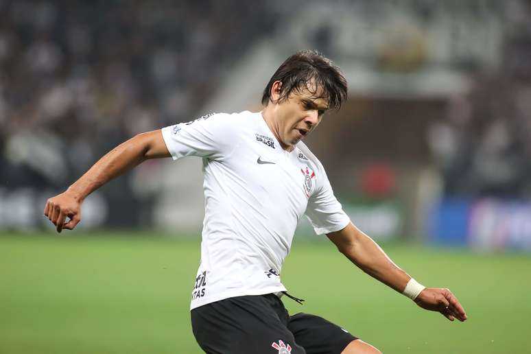 O atacante Ángel Romero em campo contra o Flamengo no jogo de volta da semi-final da Copa do Brasil