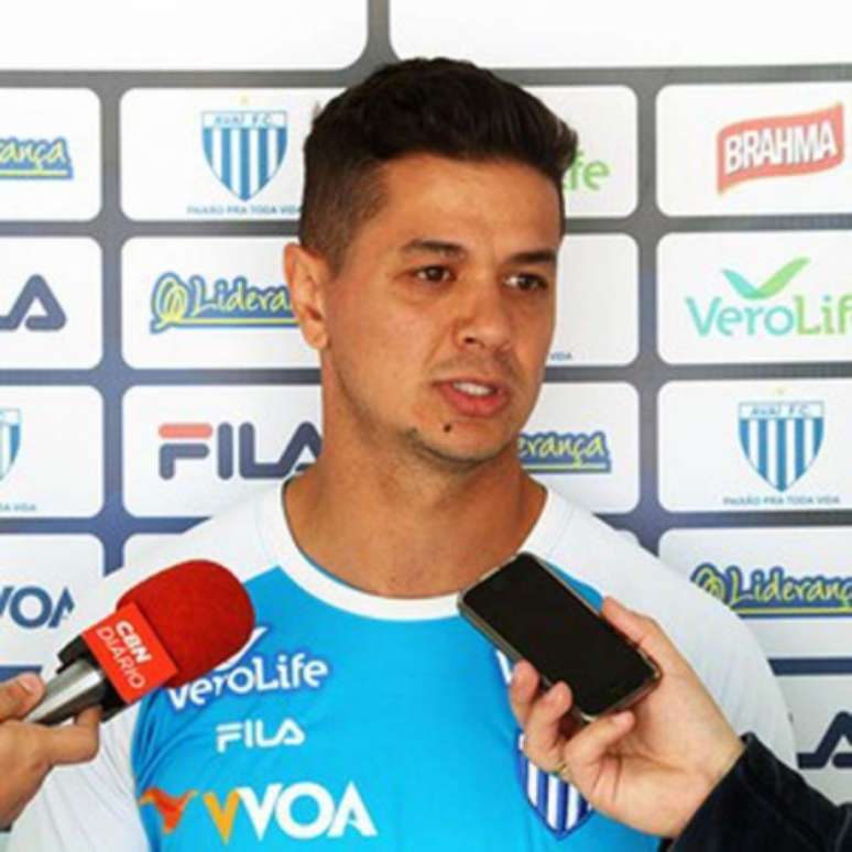 Luan quer acesso do clube catarinense (Foto: Divulgação/Avaí F.C.)