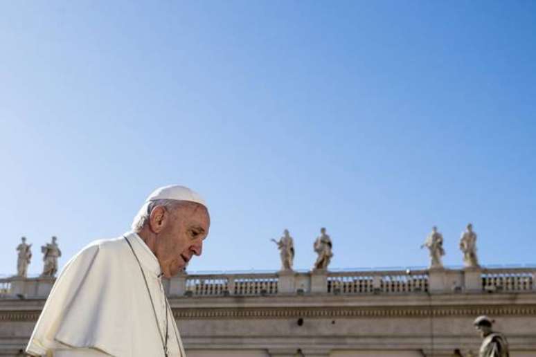 Papa Francisco é acusado de acobertar abusos por um arcebispo italiano