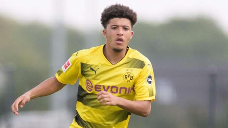 Jadon Sancho participou diretamente de seis gols do Dortmund (Foto: Reprodução)