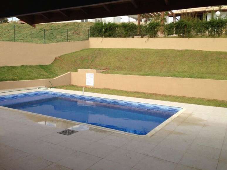 19. Piscina pequena em varanda. Projeto de Carla Teles Vaz
