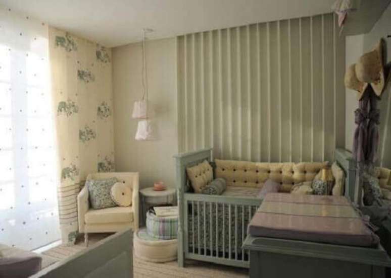 21- Na decoração de quarto de bebê masculino a cor harmoniza os vários elementos decorativos. Projeto: Danielly Bailão Moreira
